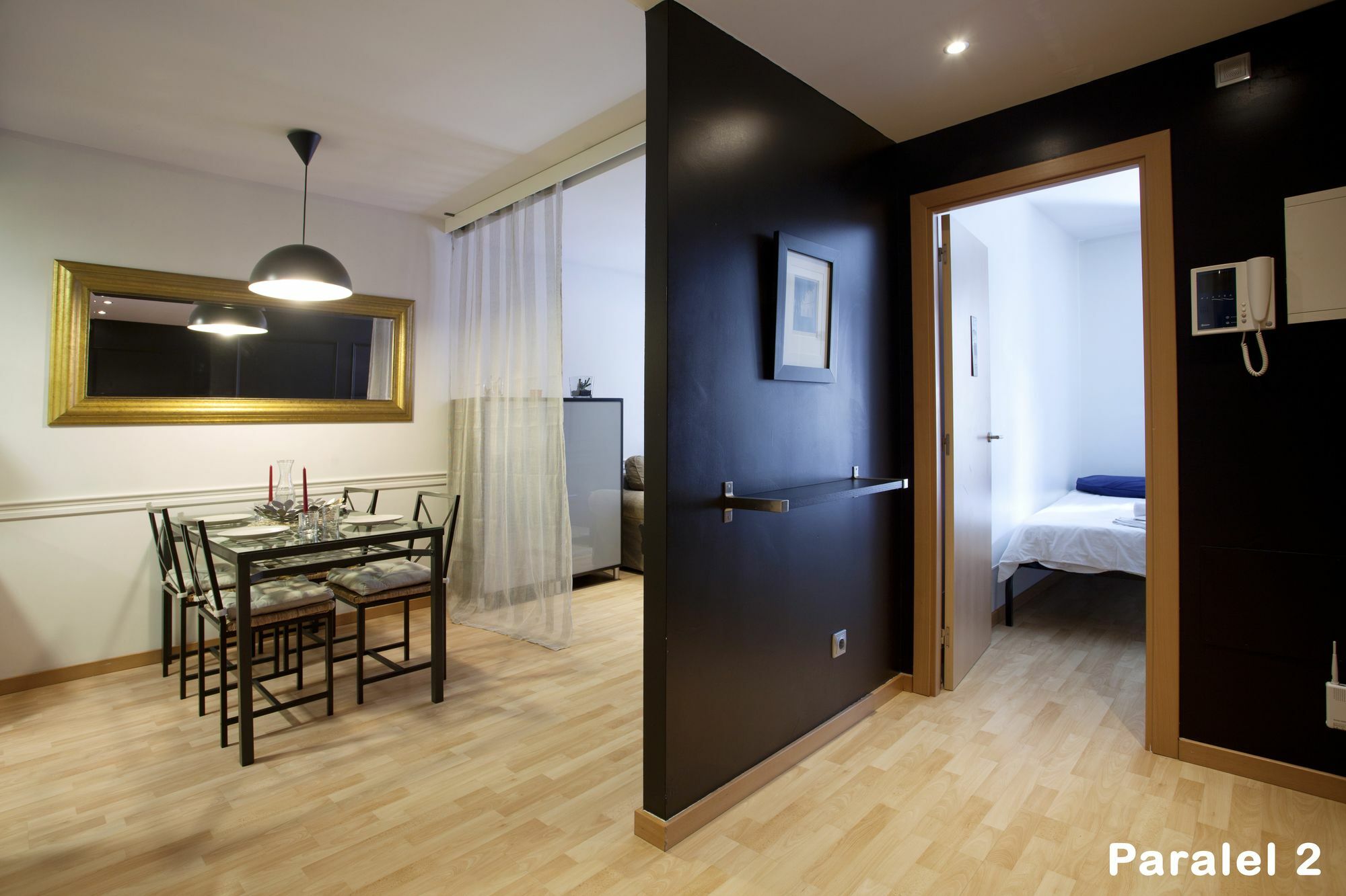 Apartament Espai Paralel *